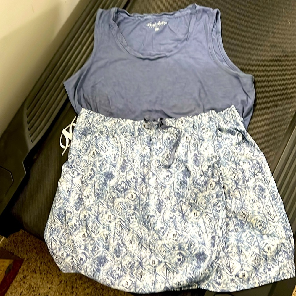 North River - outdoor attire